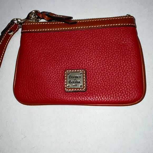 Dooney & Bourke Women's Red Brown Pebble Grain Leather Wristlet Clutch Handbag - Picture 3 of 9